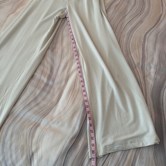 NEW! Lululemon BeCalm Mid-Rise Wide-Leg Pant Light Ivory Size Small W5GRXS $98 - Picture 16 of 17